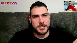 I make a video call with my friend and we end up masturbating - Magic Javi & Zeus Ray