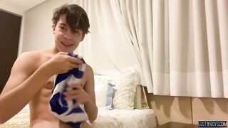 Petite cute twink Danny Bianchi masturbates and cums solo