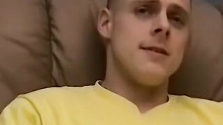 Gay amateur wanking his boner alone before busting a nut