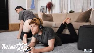 Chris White Finally Stops Gaming When He Realises His BF Troye Dean Was Having An Intense Orgasm - Twink;