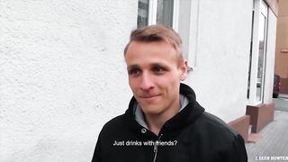 Czech Hunter Seduces A Straight Male With Money