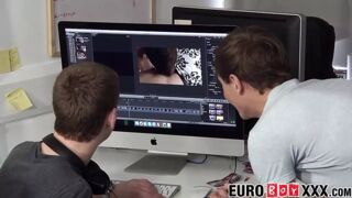 European teen lovers Casper Ellis and James Lewis ass fuck