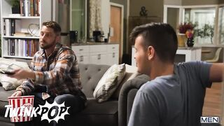 Ryan Bailey Fucks His Stepbrother Troye Dean When His Dad In Front Of Them