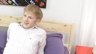 Cute twink Sky Sylvanus masturbates and cums after interview