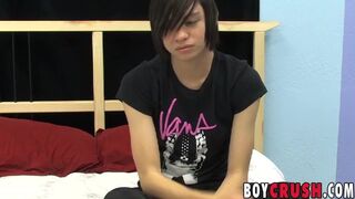 Young emo twink Roxy Red cums after jerking for an interview