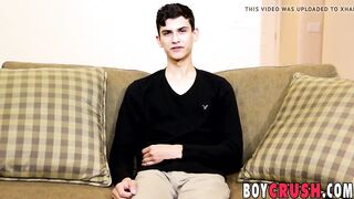 Cute Justin Cross loves telling about his sexual experiences