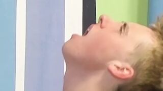 Young twinks Kevin Grey and Luke Anderson anal breed and cum