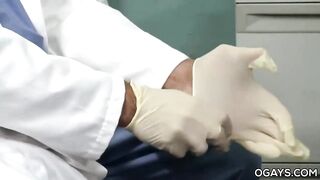 Homo doctor fucks with his patient