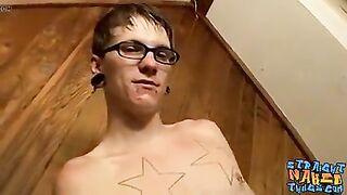 Straight dude with pierced nipples jacks off and cums