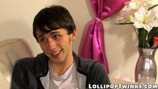 Lollipop punker Colby London anal bred by twink Alex Todd