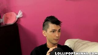 Lollipop punker Colby London anal bred by twink Alex Todd