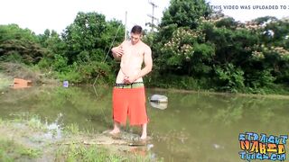 Fit guy Elijah Knight jacking off outdoors near a lake