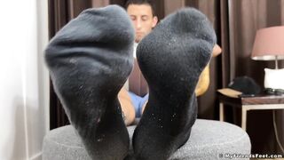 Handsome Luca R shows off his delicious feet solo