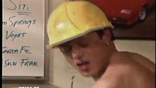 Construction Worker Gets Tight Asshole Screwed by His Boss in the Office