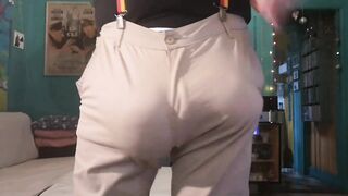 16 Minutes of Bulge Party Time