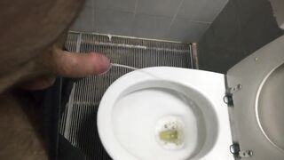 Piss and cum in motorway pubblic toilette