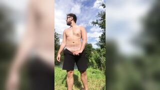 Jerking off outdoor hot and horny during a bike ride.