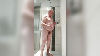 Intense showering – full body view