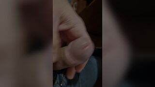 Quick Handjob and Cumshot