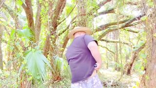 Florida Redneck Fat Step-daddy in the Everglades Shows Big Balls and Fat Ass