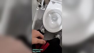 Peeing in public toilets 4K