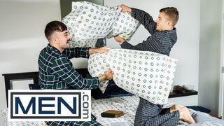 Pillow Fuck: Bareback / MEN / Mason Lear, Tom Bentley