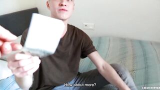 Hot - Watch This Photography Student Get Filmed When He Happily Sucks A Cock